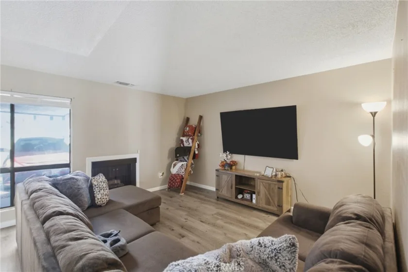 44603 La Paz Road photo 28