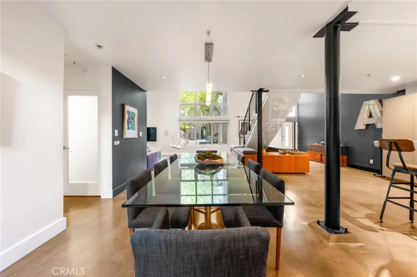1037 N Laurel Avenue #11B photo 12