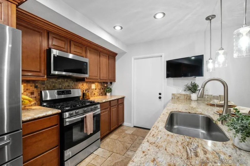 24455 Sutton Lane photo 42