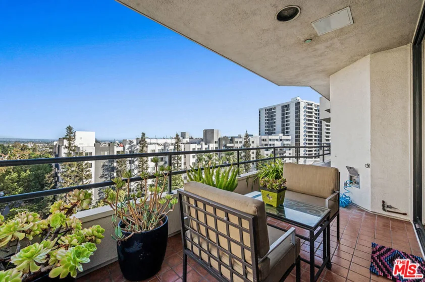10601 Wilshire Boulevard #702 photo 27