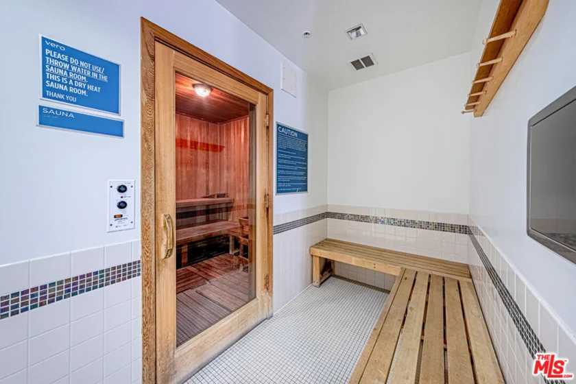 1234 Wilshire Boulevard #405 photo 3