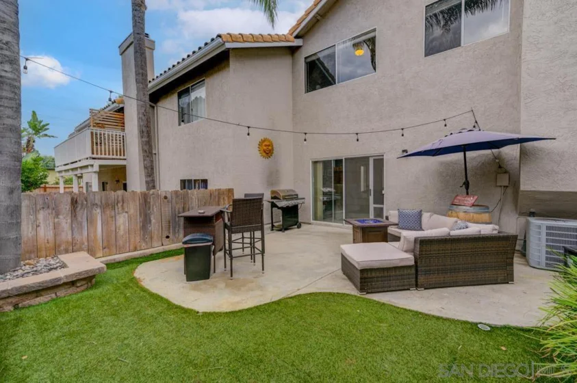 1382 Palomar Place photo 1