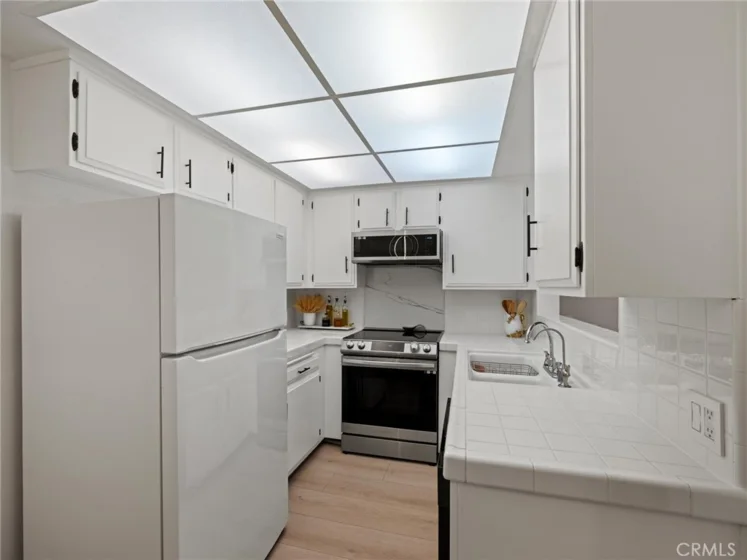 4700 Natick #204 photo 8