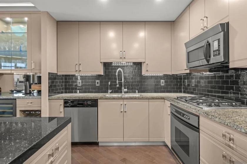 700 W Harbor Drive #805 photo 13