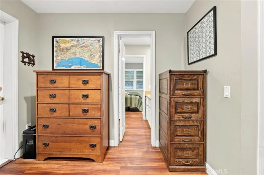 42761 Juniper photo 39
