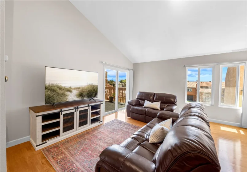 4861 Lago Drive #307 photo 2