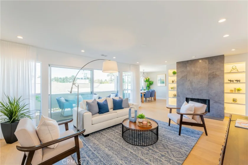 516 San Vicente Boulevard #306 photo 1