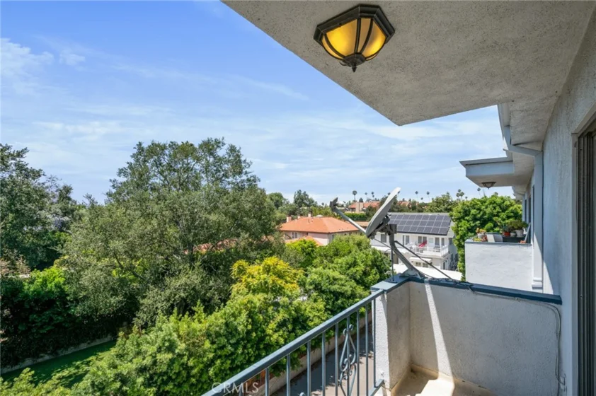 972 E California #307 photo 20