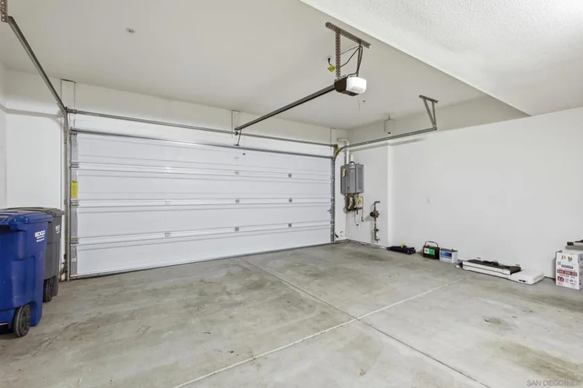 2572 S Escondido Boulevard #808 photo 16