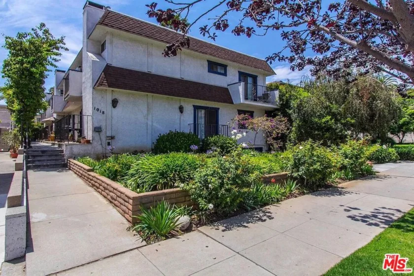 1018 6th Street #C photo 1