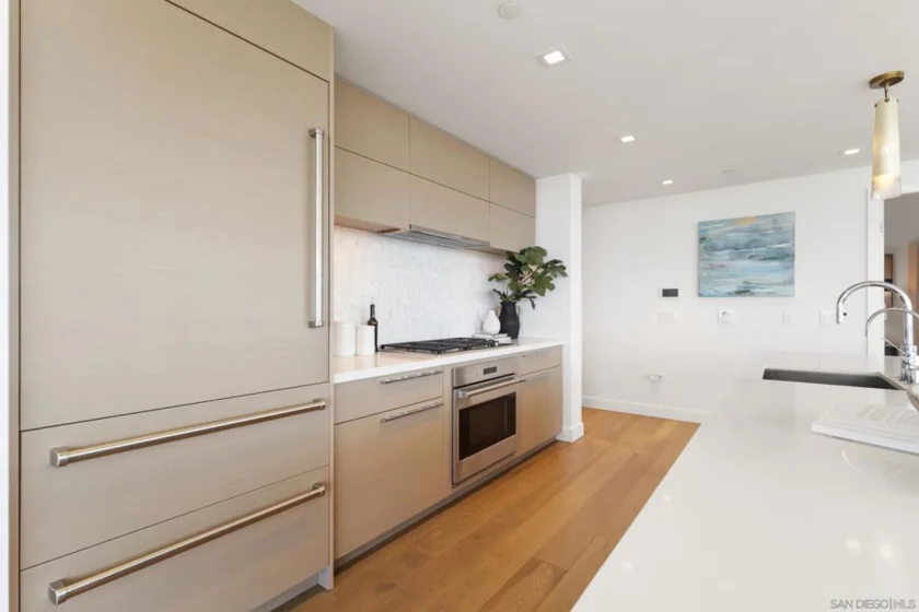 888 W E Street #2602 photo 8