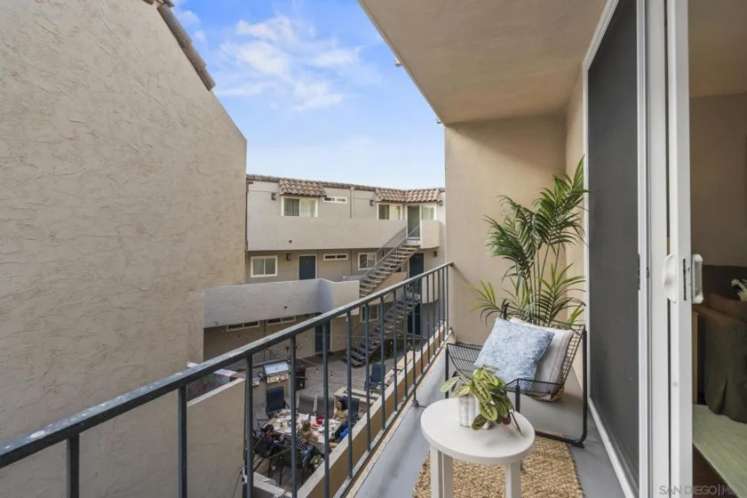 4477 Mentone Street ##211 photo 10