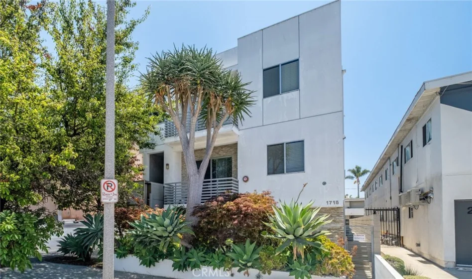 1715 Armacost Avenue #2 photo 42