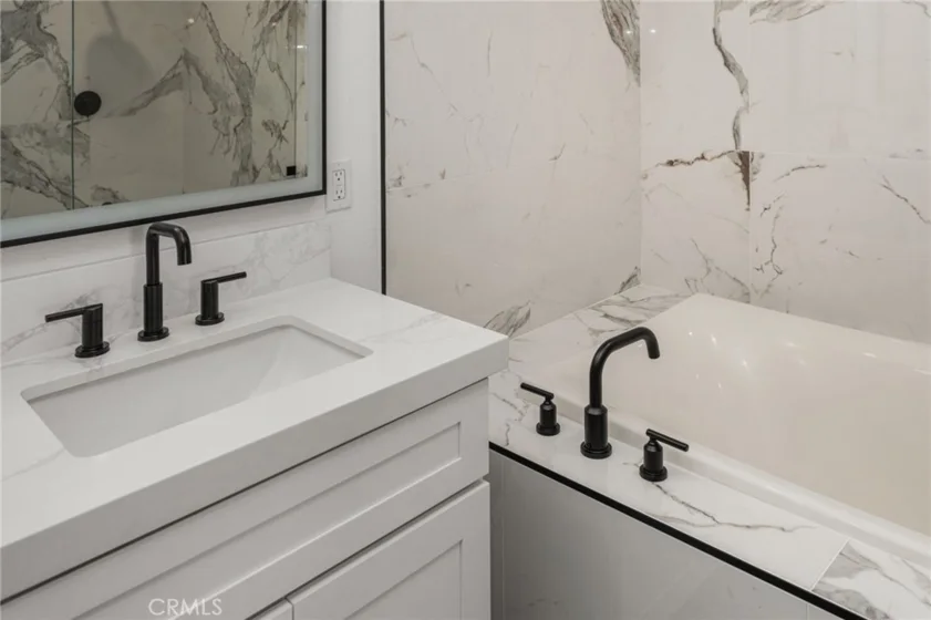 402 Rockefeller #315 photo 30
