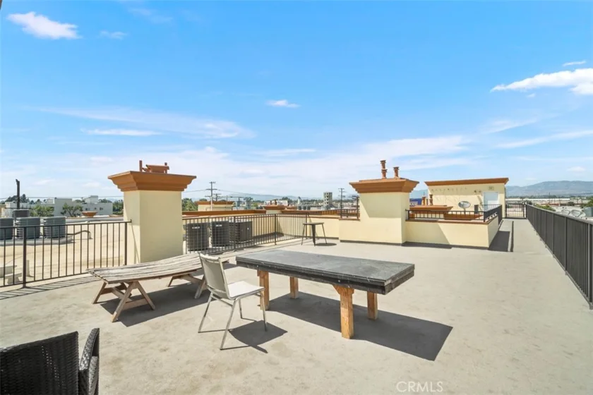 6938 Laurel Canyon #108 photo 19
