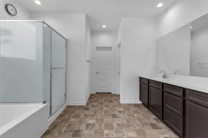 30536 Astoria Lane photo 29