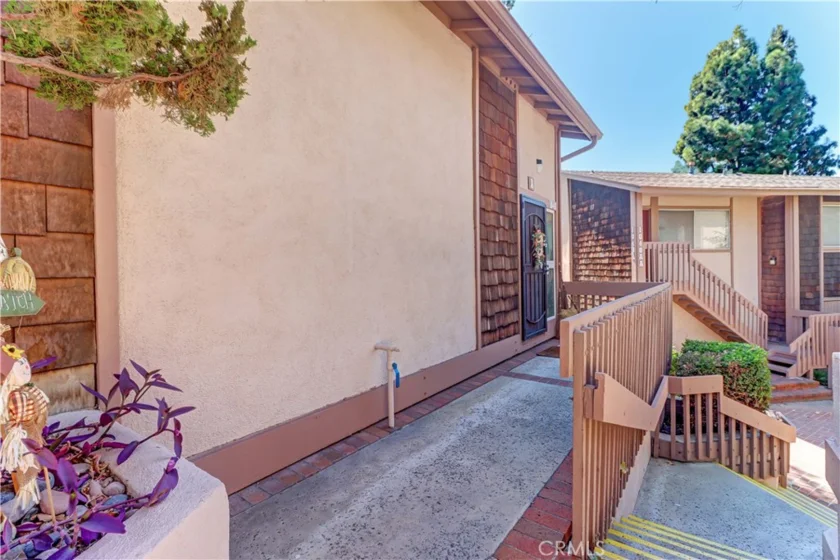1048 Cabrillo Park Drive #A photo 26