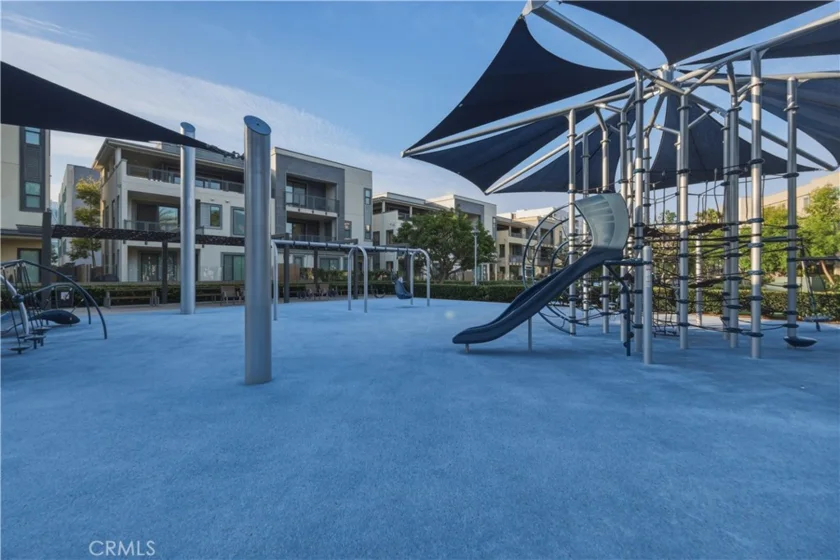 4505 Rivington photo 45