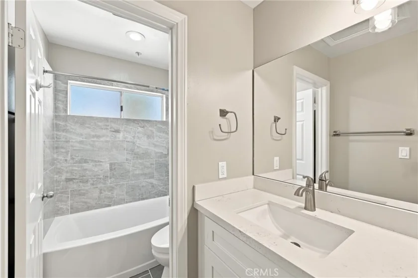 451 S Oakland Avenue #2 photo 28