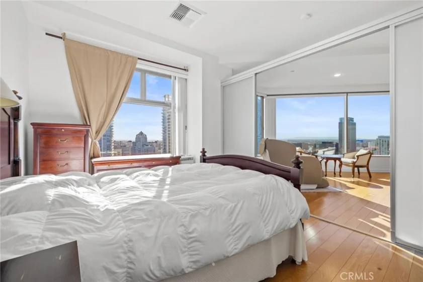 801 S Grand #1611 photo 22