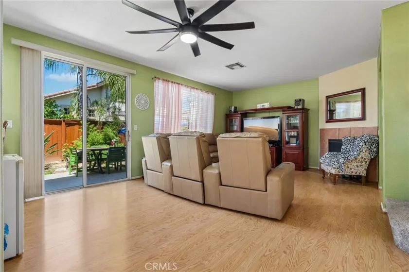41905 Driver Lane photo 34