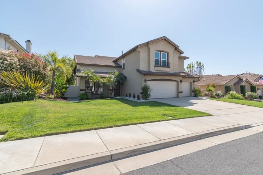 43916 Larino Court Photo