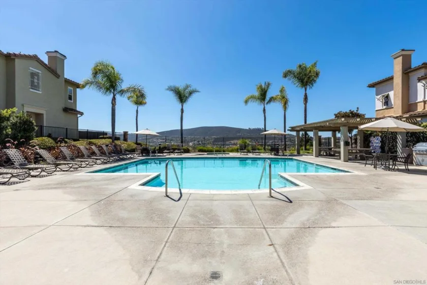2099 Silverado Street photo 41