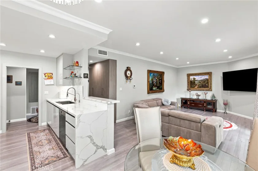 14607 Erwin Street #107 photo 1