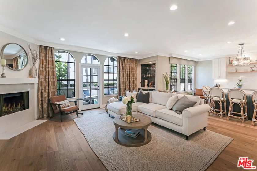 1409 Havenhurst Drive #1 photo 1