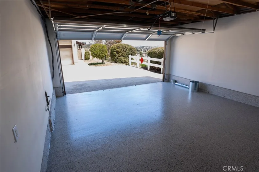2055 Earl Glen photo 34