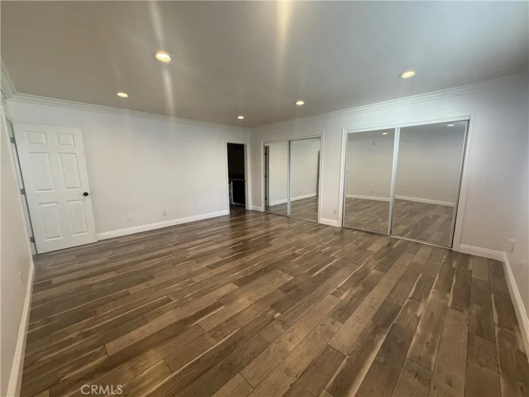 5354 Lindley #204 photo 10