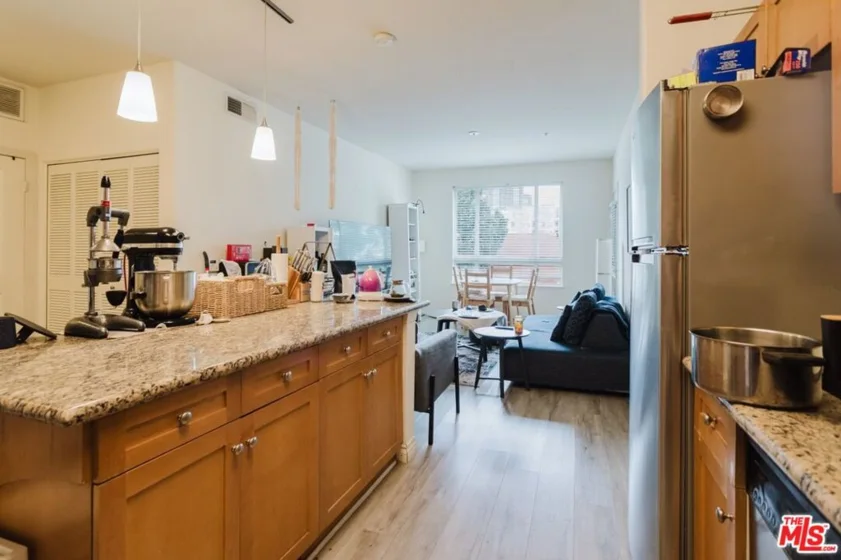 100 S Alameda Street #204 photo 18