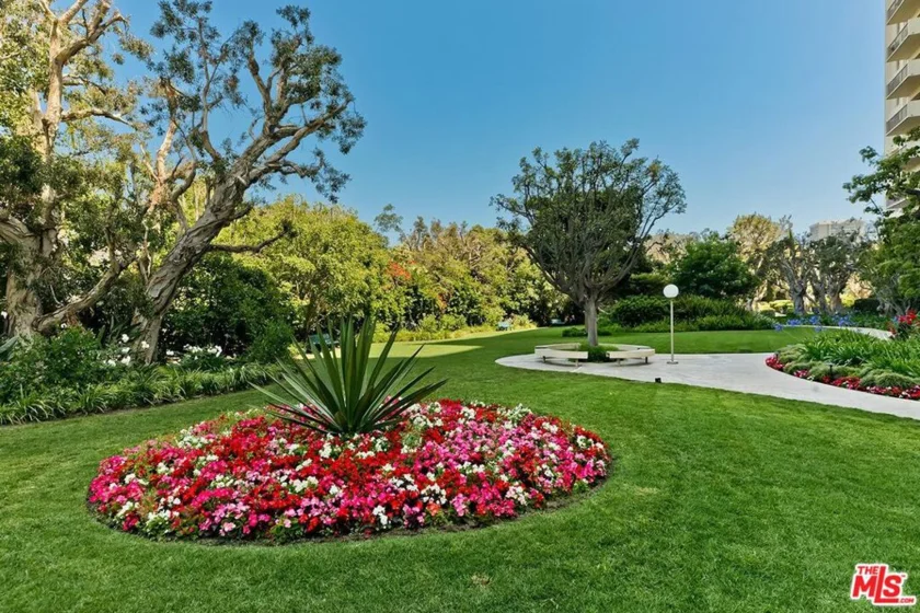 2170 Century Park East #1507 photo 19