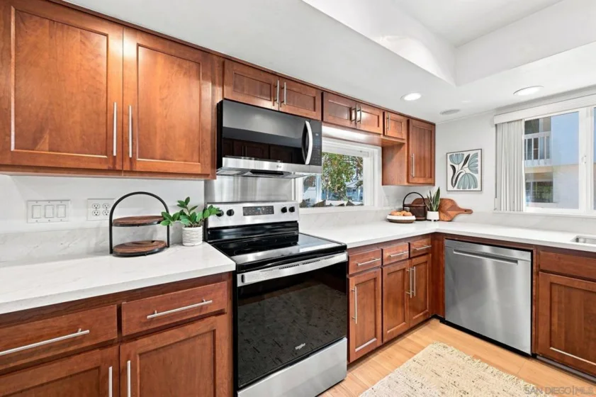3982 La Jolla Village Drive photo 14