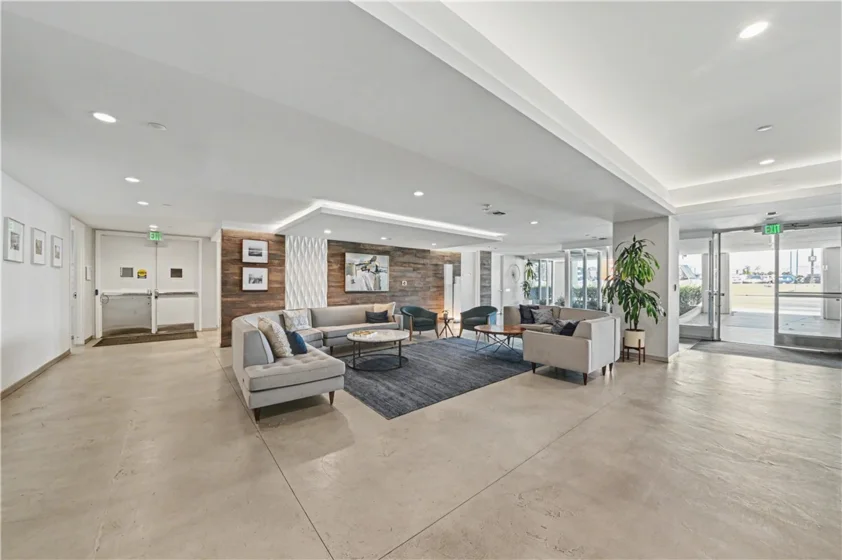525 E Seaside Way #1109 photo 56