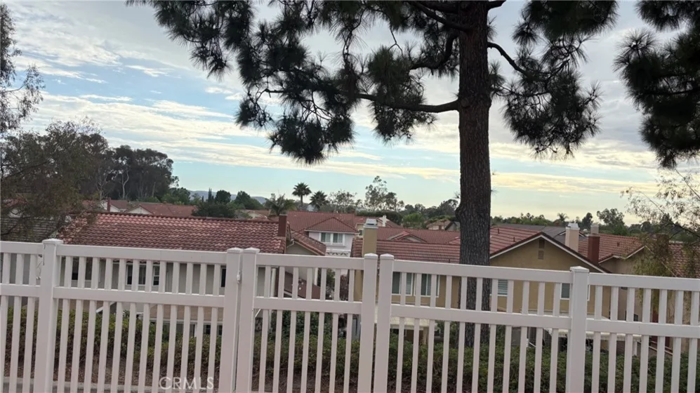 21211 Serra Vista photo 4