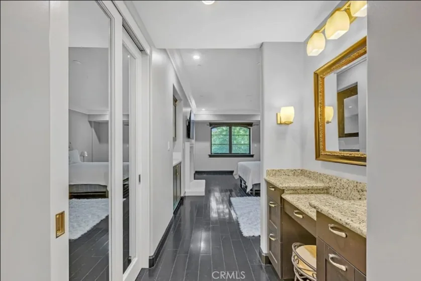 155 Cordova Street #203 photo 34