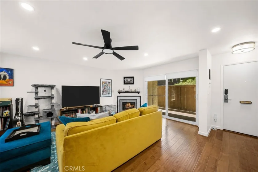 612 Wilcox Avenue photo 3