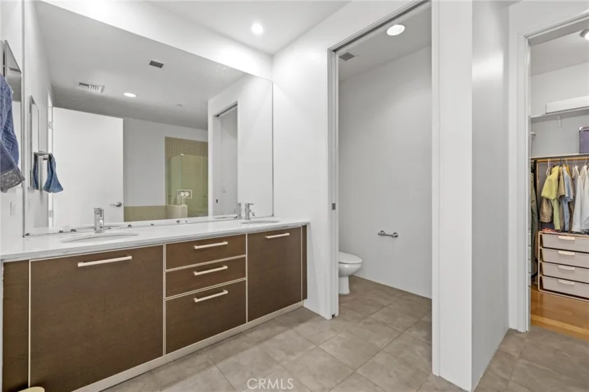 801 S Grand #1611 photo 23