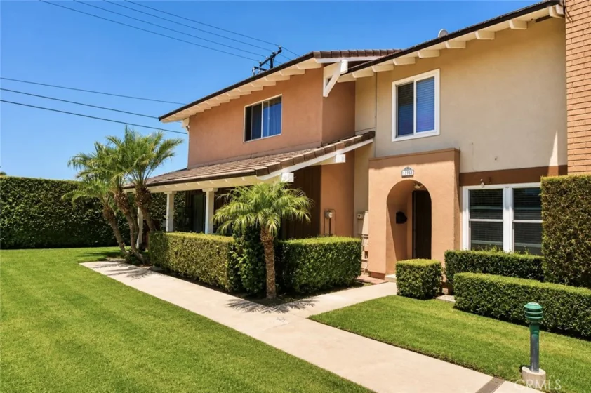 17751 La Rosa Lane photo 20