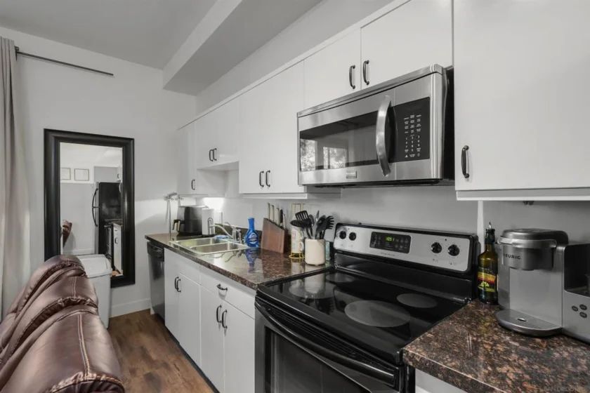 889 Date Street #116 photo 48