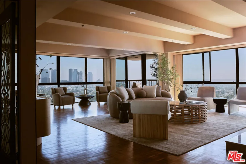 10790 Wilshire Boulevard #1603 photo 1