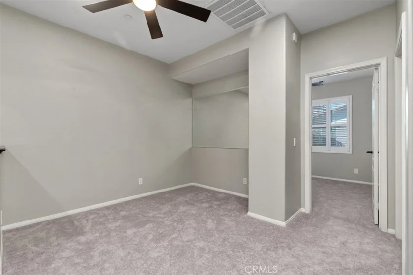 2056 Owens photo 19