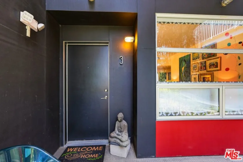 1050 N Gardner Street #3 photo 8