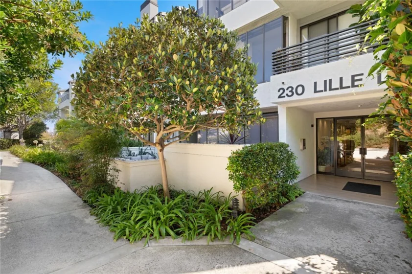 230 Lille Lane #304 photo 1