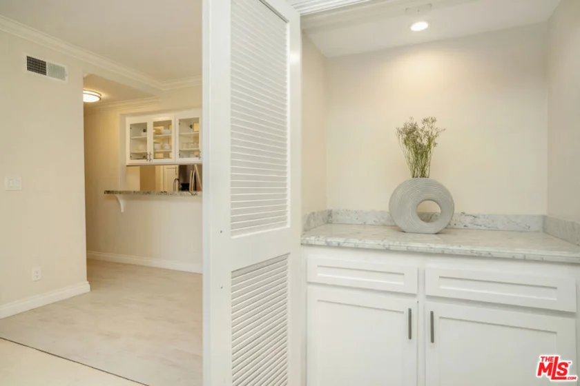 125 Montana Avenue #204 photo 6