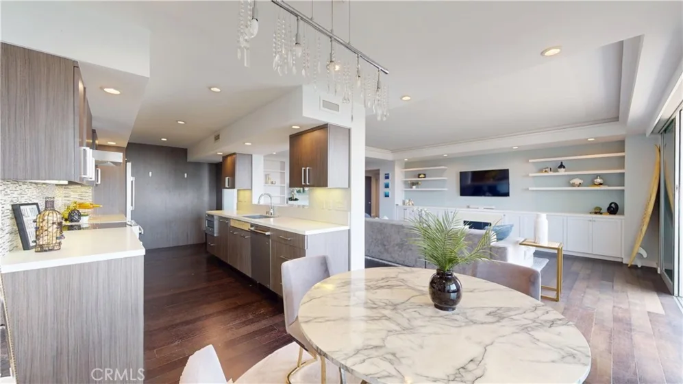 818 N Doheny Drive #908 photo 13