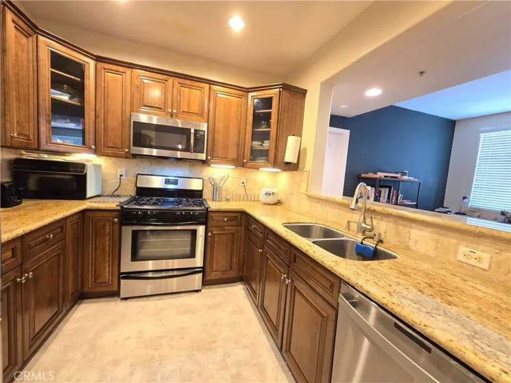 4724 Kester Avenue #409 photo 9