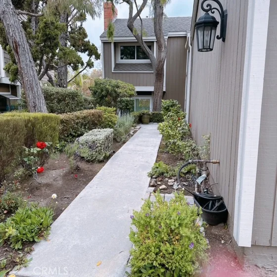 4 Canyon Ridge photo 2
