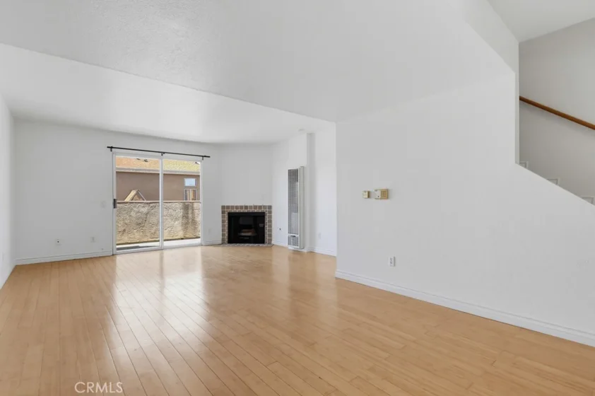 1355 Loma Avenue #311 photo 12